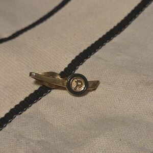 Swank Initial Monogram "P" Tie Bar Clip Vintage Gold Tone 1 1/4" long